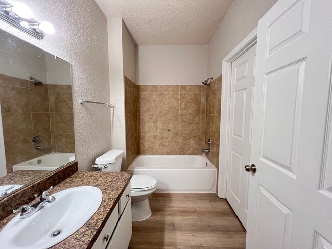Building Photo - Gorgeous apartment for rent!
