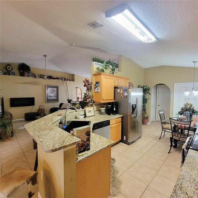 Building Photo - 319 Grand Royal Cir