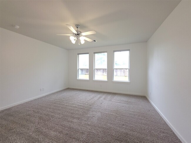 Building Photo - 40732 Guillemont Ln