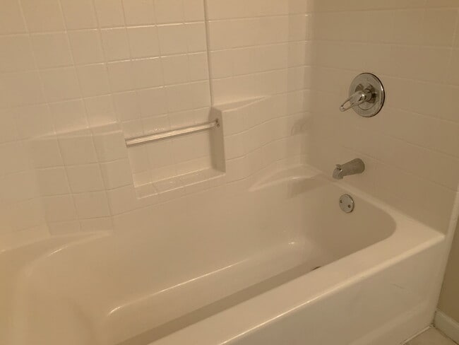 Building Photo - 3BR | 2 BA | 1-Car Las Palmas Townhome