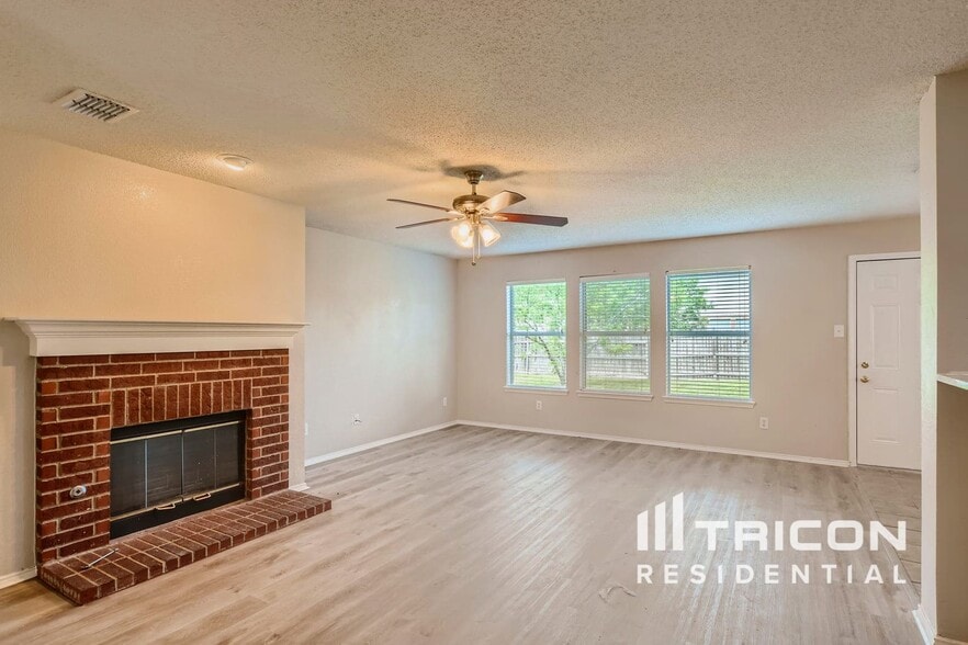 Building Photo - 510 Appaloosa Dr