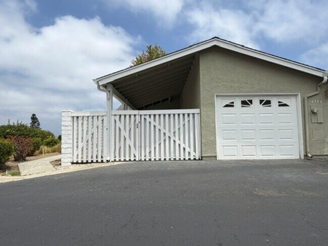 Building Photo - Resort-Style 55+ Living  in this Remodeled Home with Panoramic Views