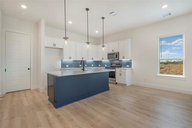 Building Photo - 1240 Eureka Spgs St