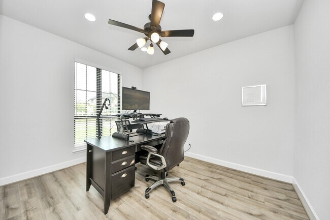 Building Photo - 2035 Taylor Marie Trl