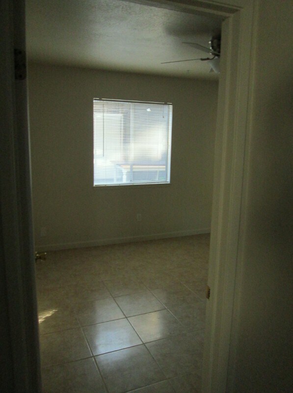 Building Photo - 4 Klondike Ct