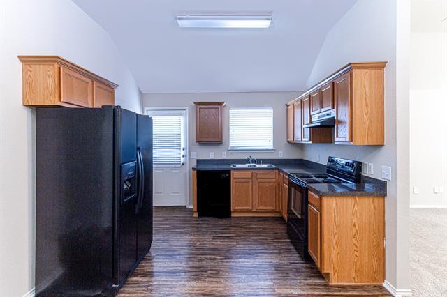 Building Photo - 2028 Sunny Side Dr