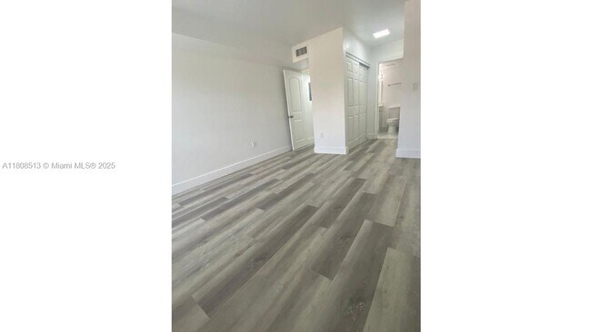 Building Photo - 8810 SW 123rd Ct