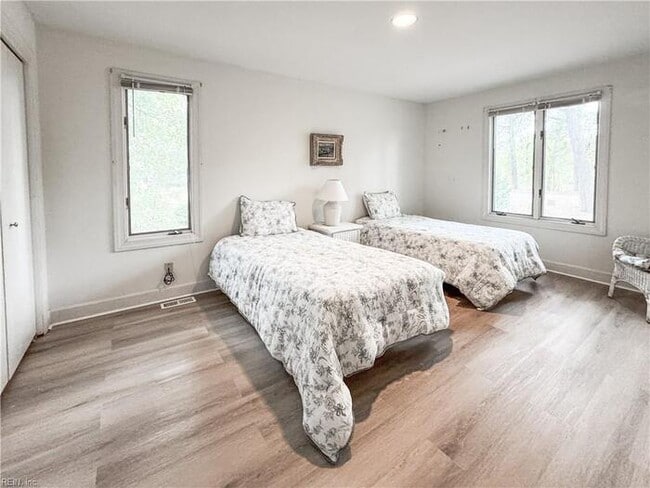 Building Photo - WATERFRONT 5 BEDROOM/4 BATH IN VIRGINIA BEACH! READY FOR RENT!!