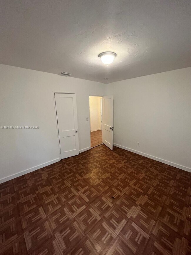 Building Photo - 1250 NW 43rd St
