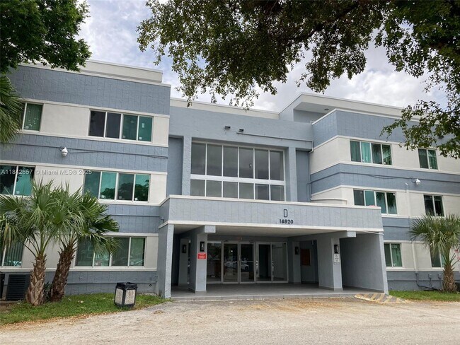Primary Photo - 14820 Naranja Lakes Blvd