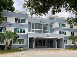 Building Photo - 14820 Naranja Lakes Blvd