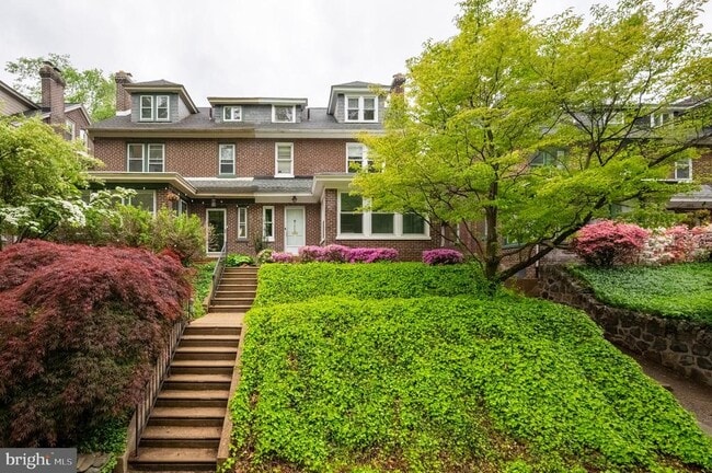 Building Photo - 1406 Lovering Ave