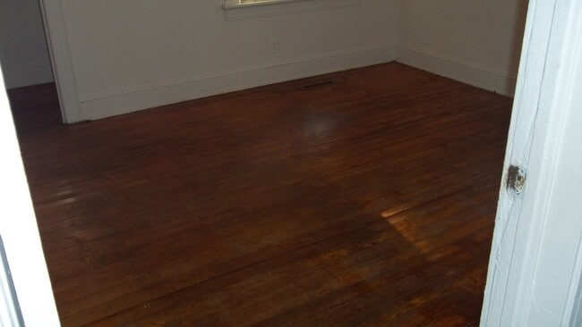 Building Photo - 206 Hudson St
