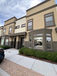 Building Photo - 908 Lincoln Ave