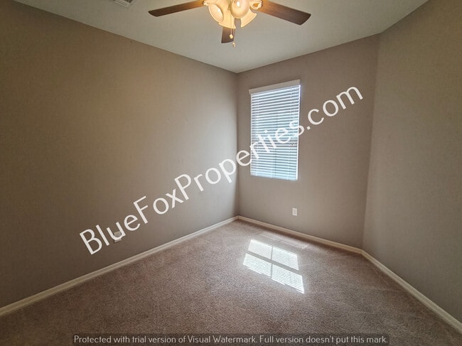 Building Photo - 12855 N Oak Creek Dr