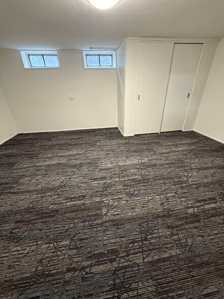 Basement Room w/Windows and Cedar Closet - 470 E Vallette St
