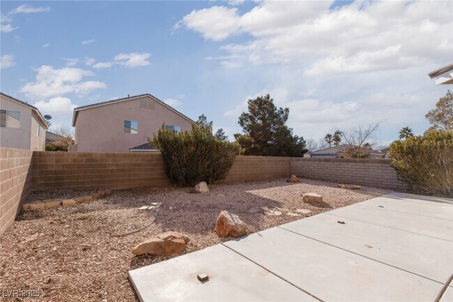 Building Photo - 5029 Cascade Pools Ave