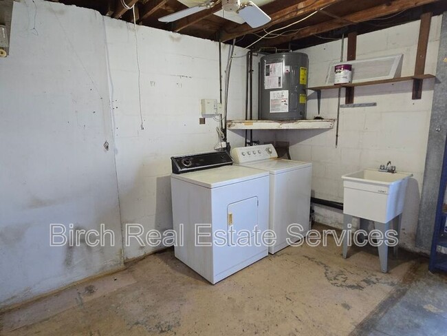 Building Photo - 3136 Elkridge Dr