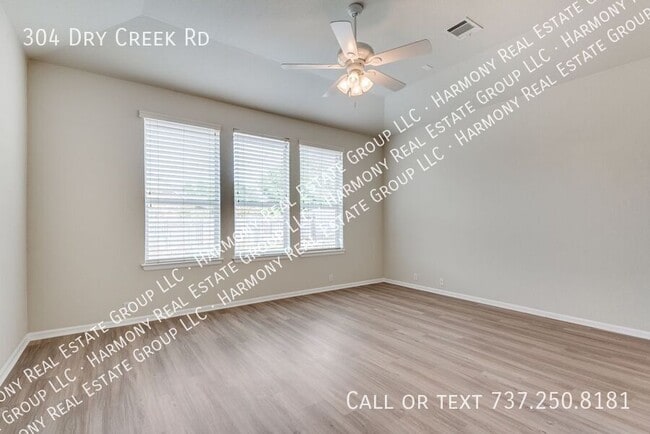 Building Photo - 304 Dry Creek Rd