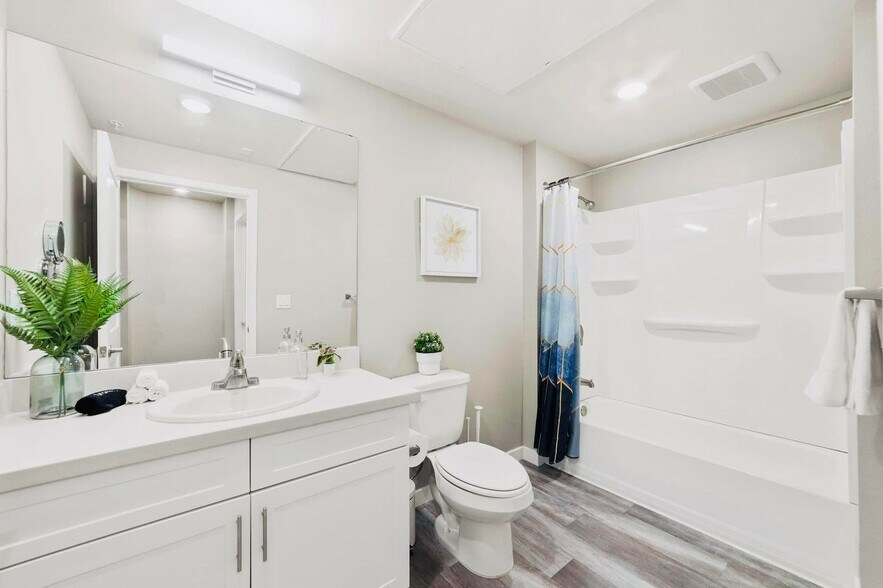 Building Photo - 375 Harbour Cove Dr
