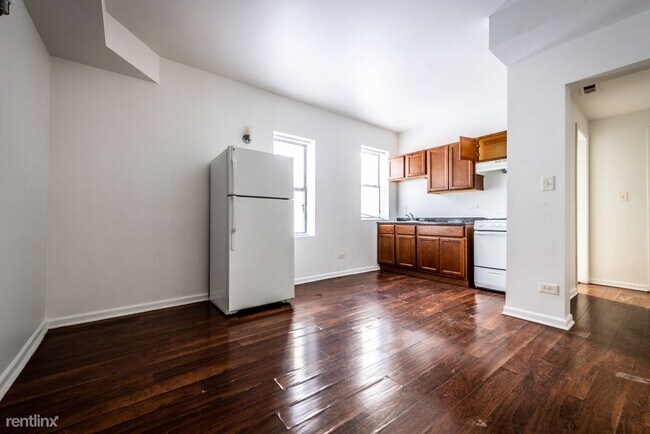 Building Photo - 801 E Drexel Square