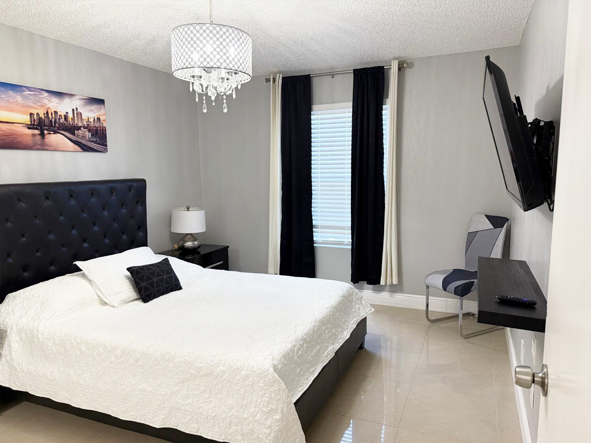 Building Photo - 11582 Westwood Blvd