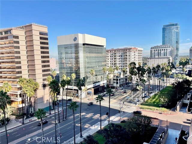 Building Photo - 388 E Ocean Blvd
