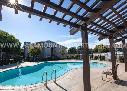 Building Photo - 405 Tyler Pl