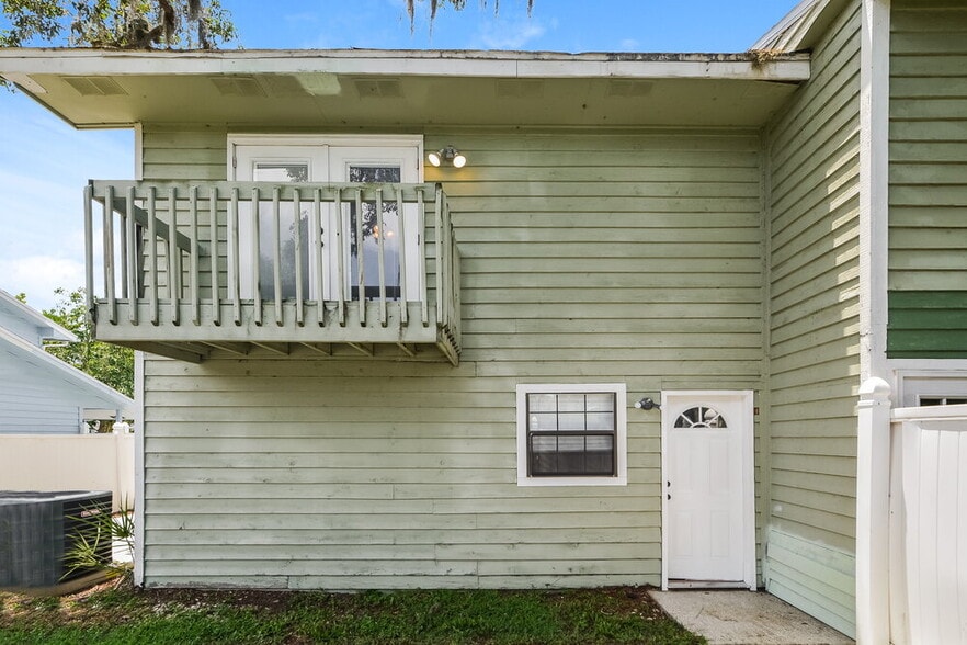 Building Photo - 515 Beechwood Ave