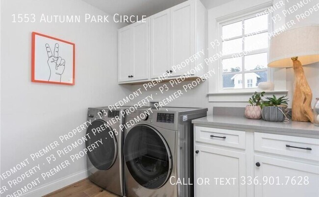 Building Photo - 1553 Autumn Park Cir