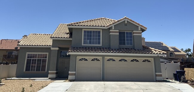 Building Photo - 13241 Paradise Ct