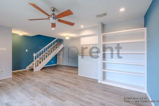 Building Photo - 2120 El Paseo St