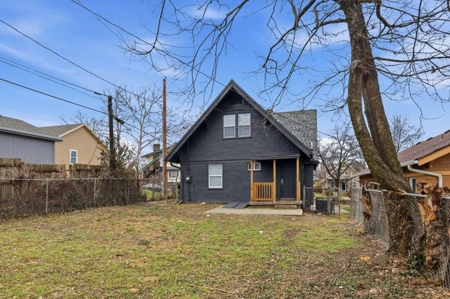 Building Photo - 1311 E 29th St