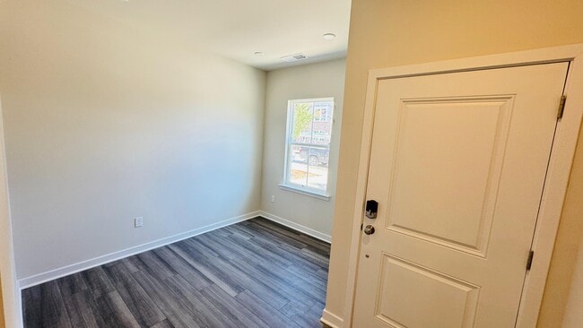 Building Photo - 6037 Crosswinds Blvd