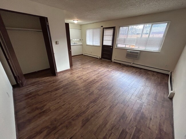 Interior Photo - Dartmouth125 (KC-AM)