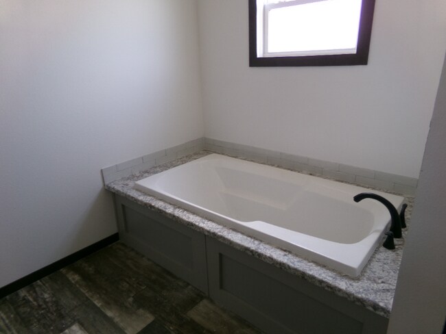 Building Photo - 281 Patriot Ln