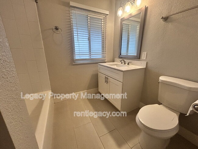 Building Photo - 1316 Sebastian Way