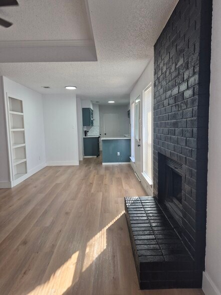 Building Photo - 5124 Trail Dust Ln