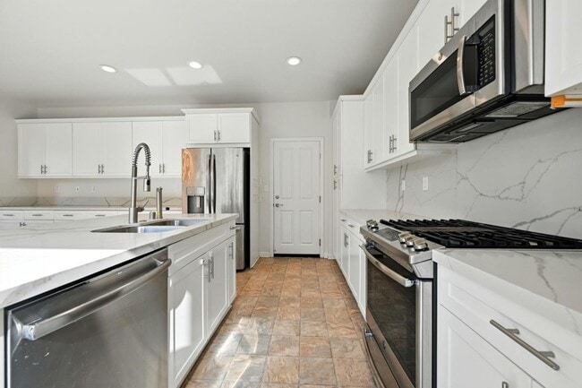Building Photo - 970 Sea Glass Wy