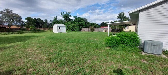 Building Photo - 11517 Layton St