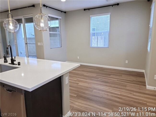 Building Photo - 716 N Water St