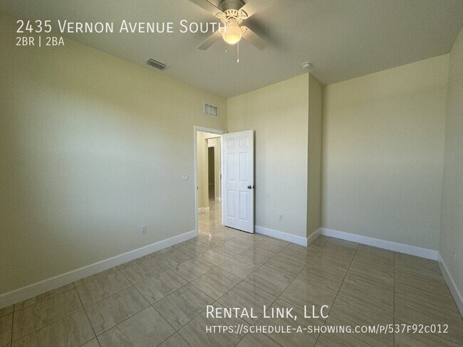 Building Photo - 2435 Vernon Ave S
