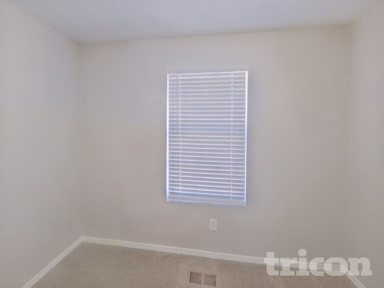 Building Photo - 2053 Stablewood Cove