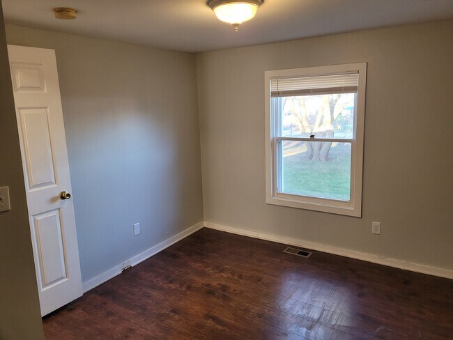 Building Photo - 1809 Galilee Ave