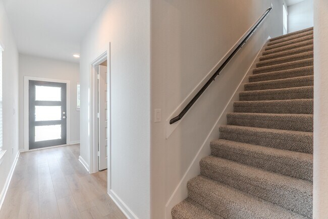 Building Photo - 8555 Blueberry Ash St
