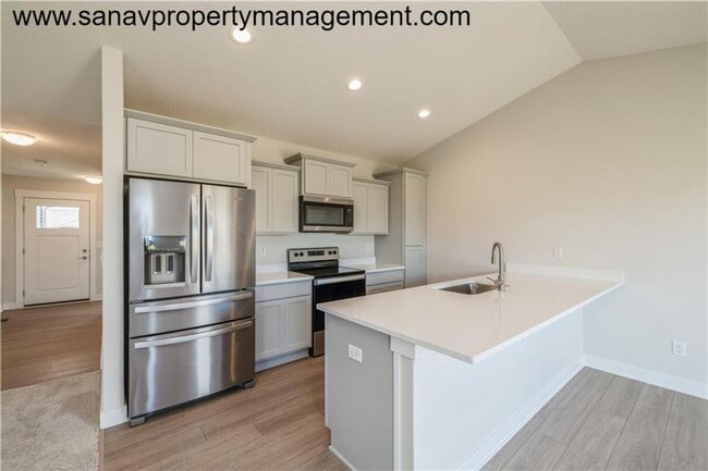 Building Photo - "Exquisite 3-Bedroom Oasis: A Prime Rental...