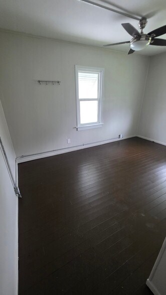 Building Photo - 2516 N Evans Ave