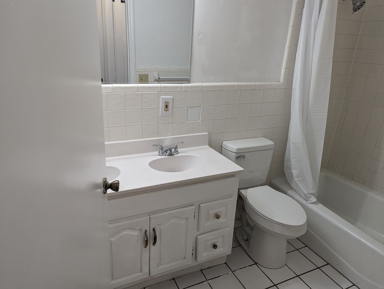 Building Photo - 3600 SW 23rd St