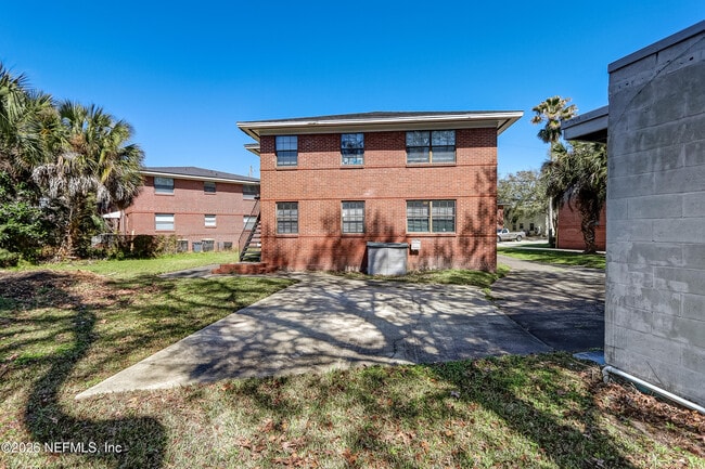 Building Photo - 3116 Belden Cir