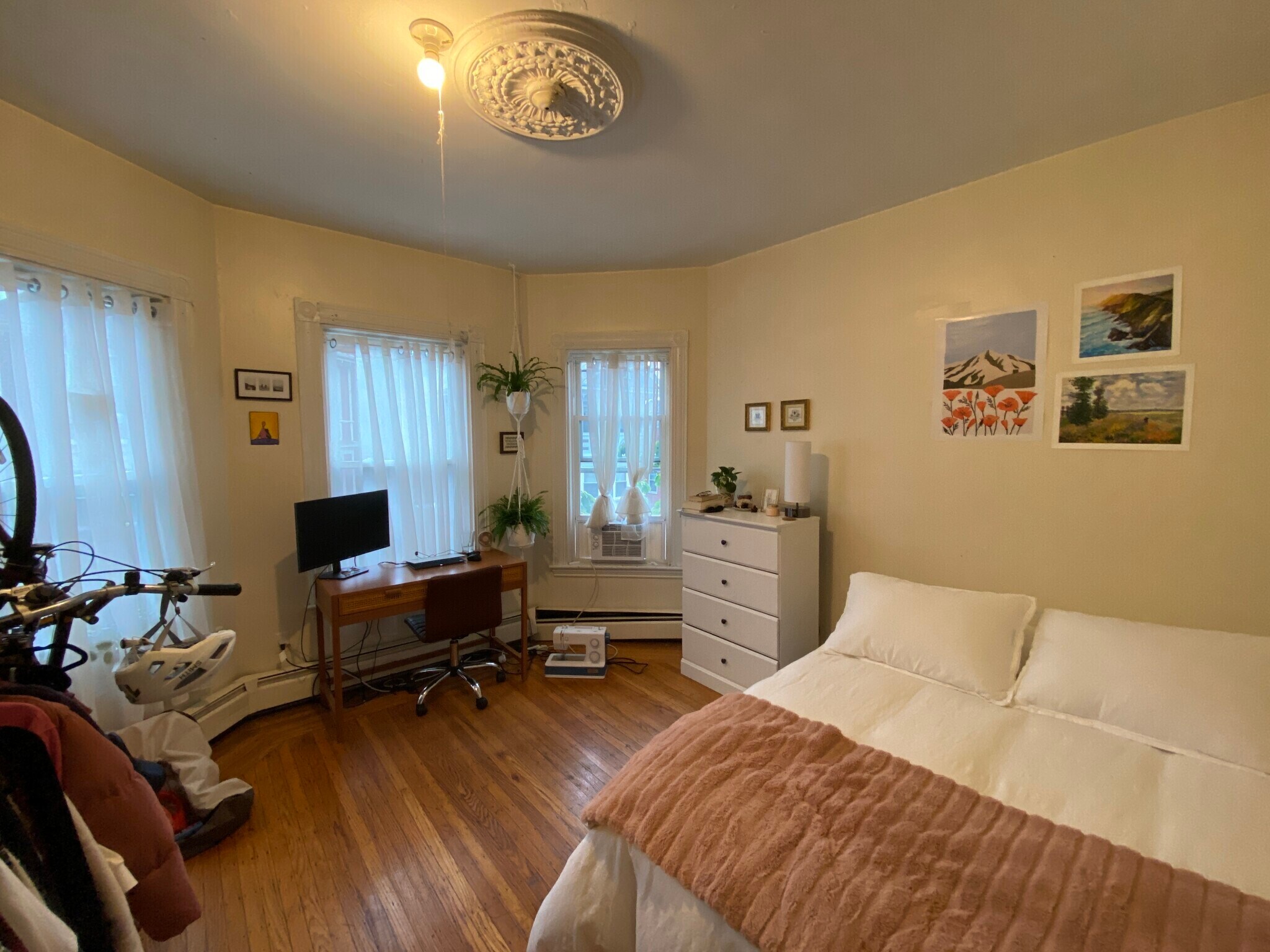 Building Photo - 80 Hillside St